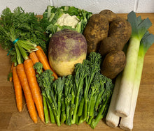 Load image into Gallery viewer, Mothers Day Roast Box ft Mulholland's Butchers